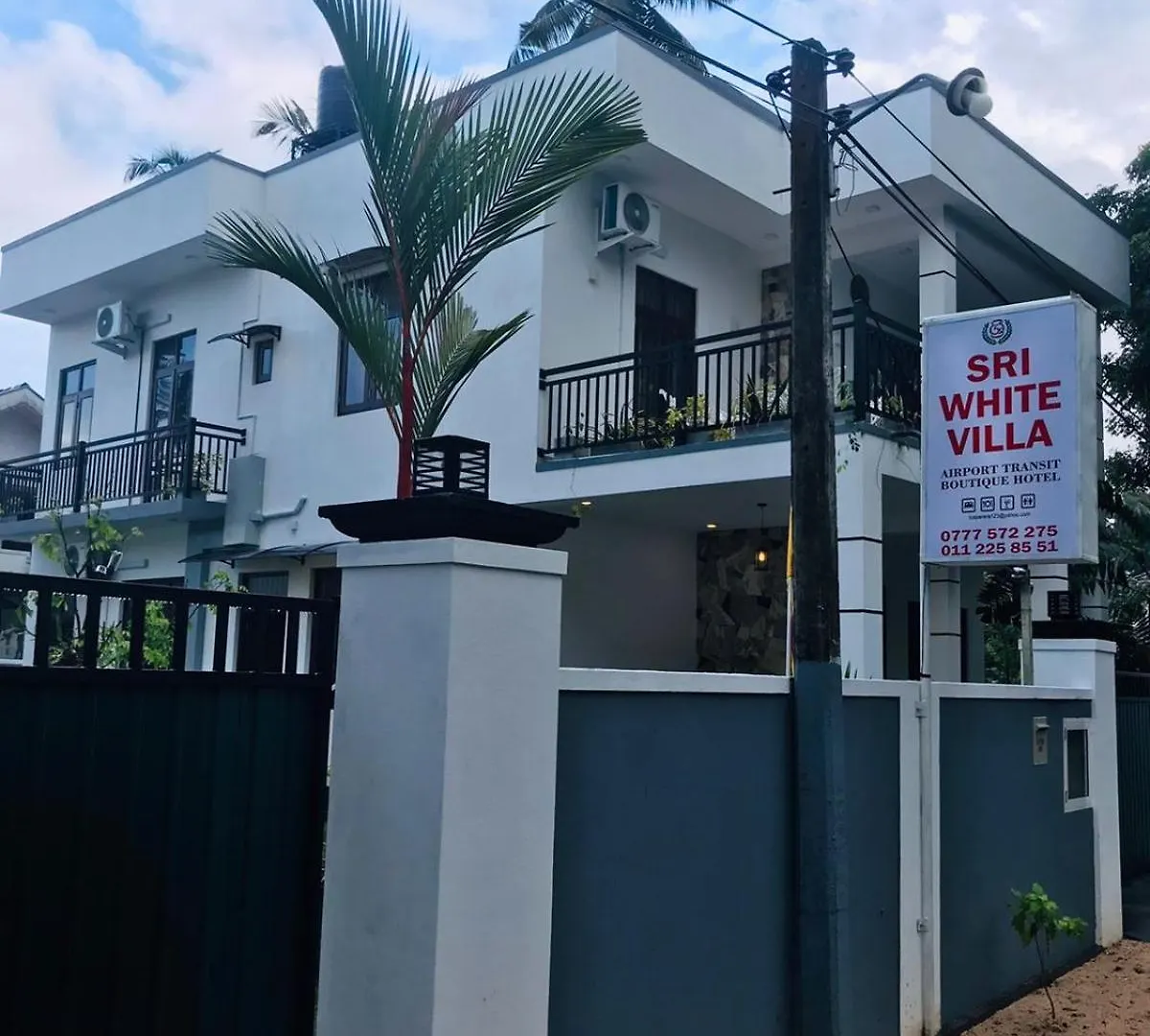 Guest house Sri White Villa Airport Boutique Hotel Katunayake
