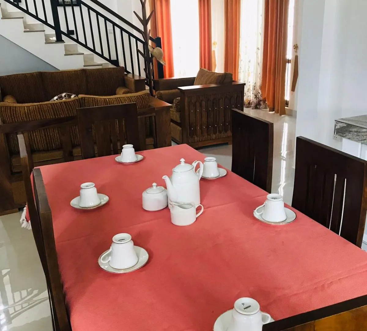 Sri White Villa Airport Boutique Hotel Katunayake Sri Lanka