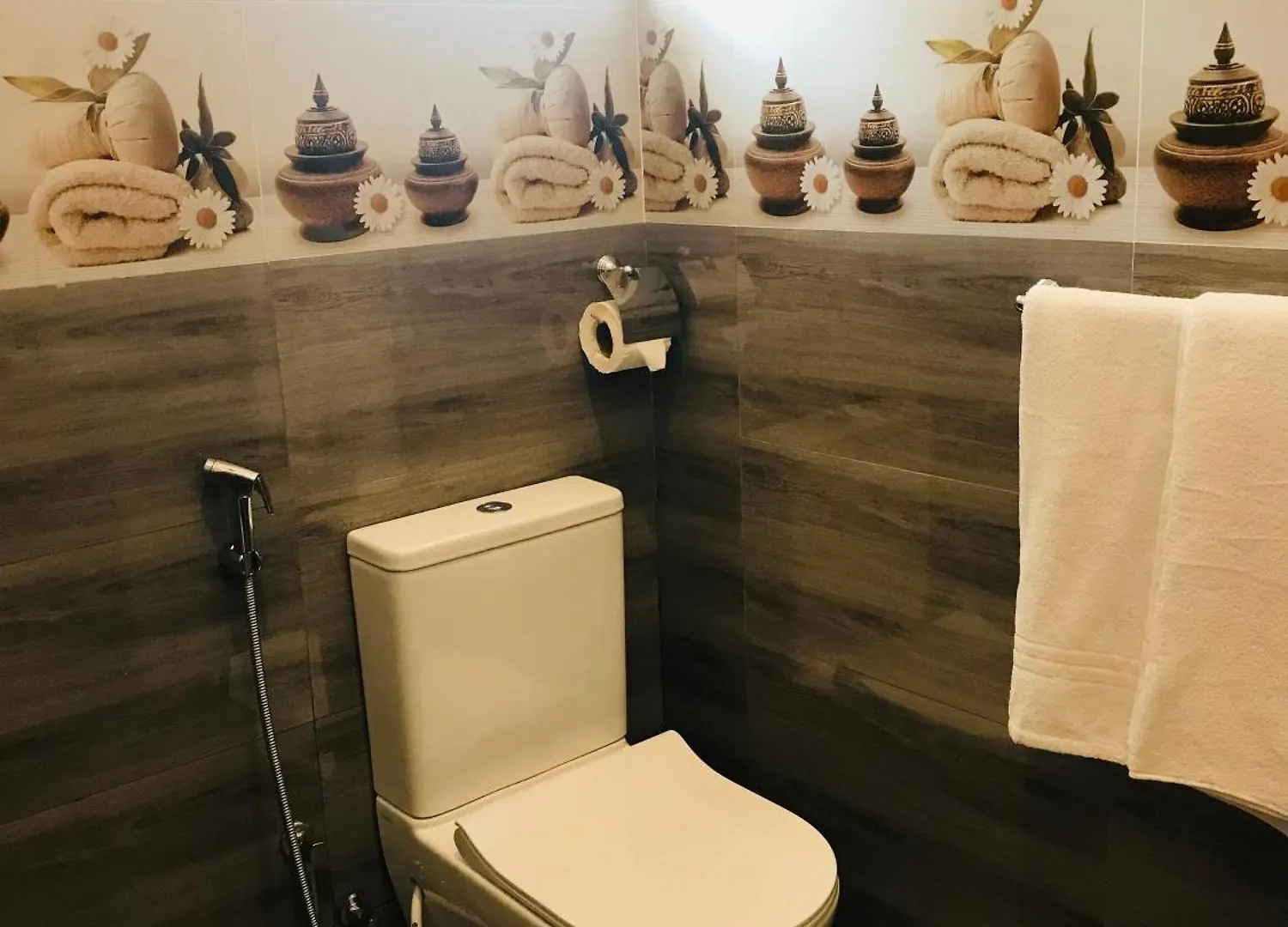 Sri White Villa Airport Boutique Hotel Katunayake Guest house
