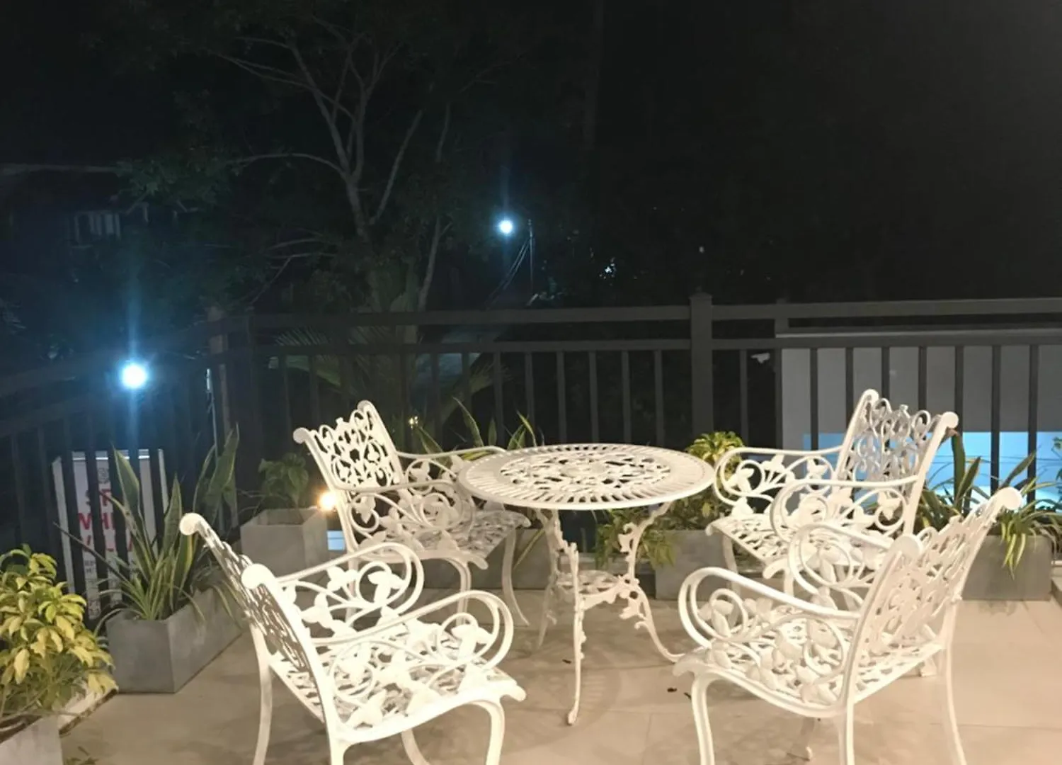 Sri White Villa Airport Boutique Hotel Katunayake