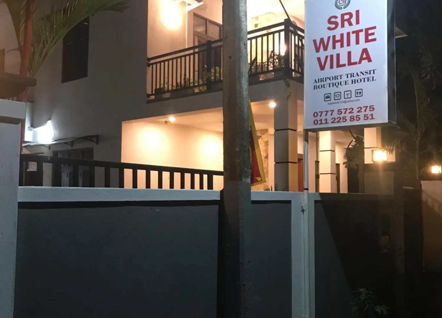 Sri White Villa Airport Boutique Hotel Katunayake Guest house